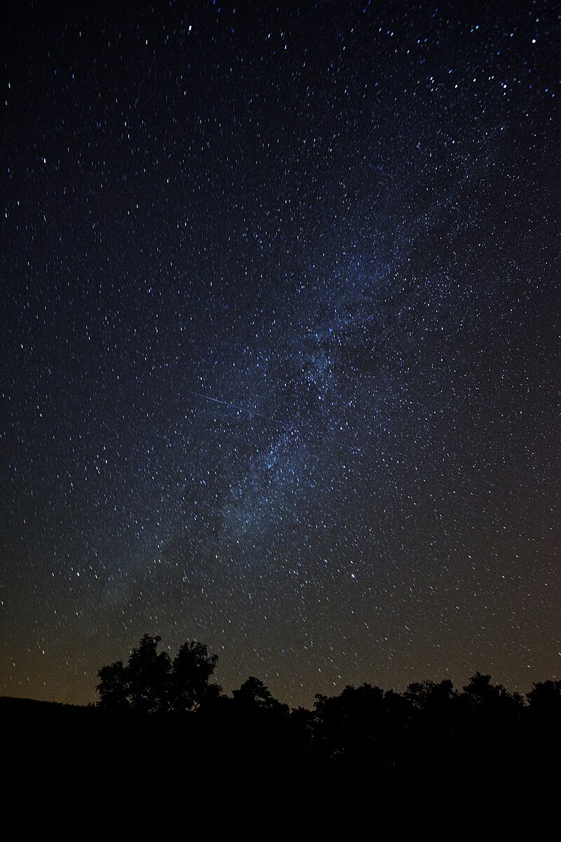 upload.wikimedia.org_wikipedia_commons_thumb_c_ce_milky_way_from_france.jpg_800px-milky_way_from_france.jpg